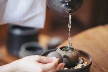 Nhiệt độ nước pha trà tối ưu cho từng loại trà