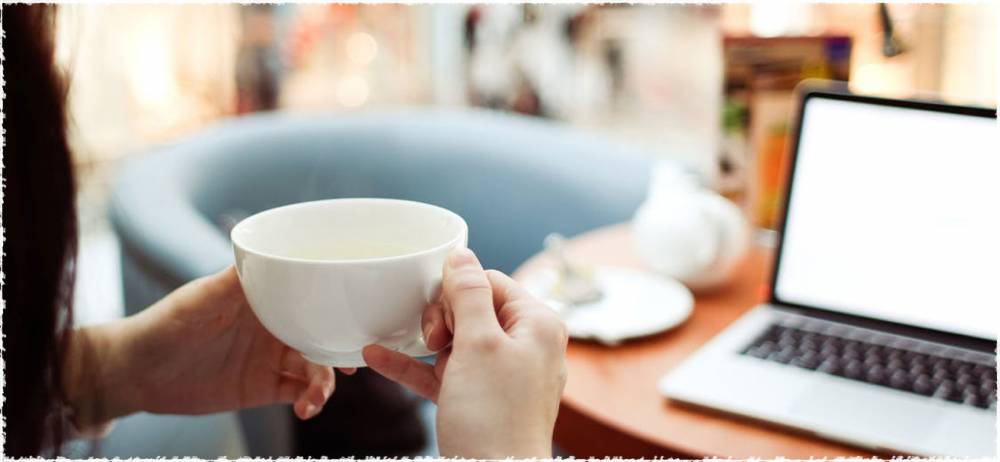 Có nên uống trà thay nước hằng ngày?